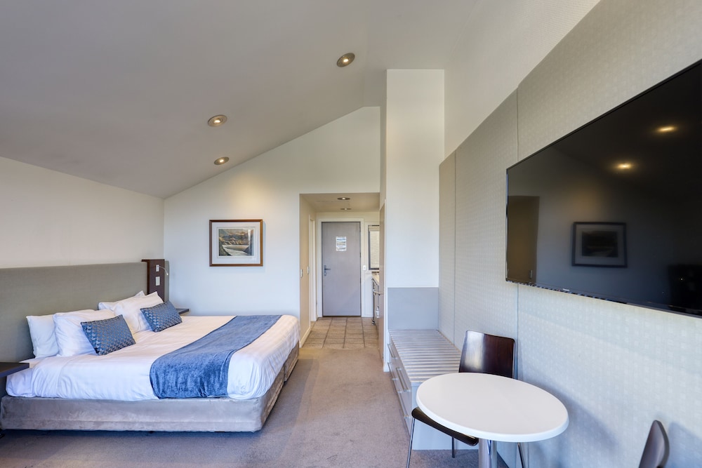 Studio Suite- King - Photo 4