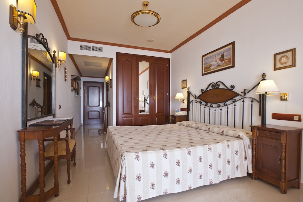 Single Room Single Room