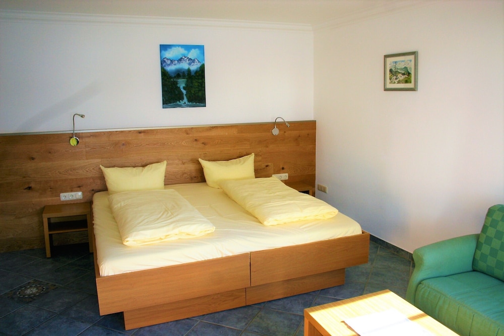 Superior Condo, 3 Bedrooms, Bathtub, Mountain View