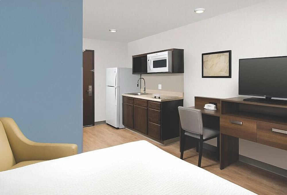 Suite, 1 Queen Bed, Non Smoking