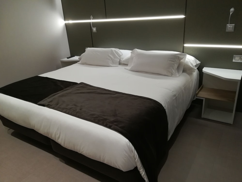 Family Room, 1 Bedroom