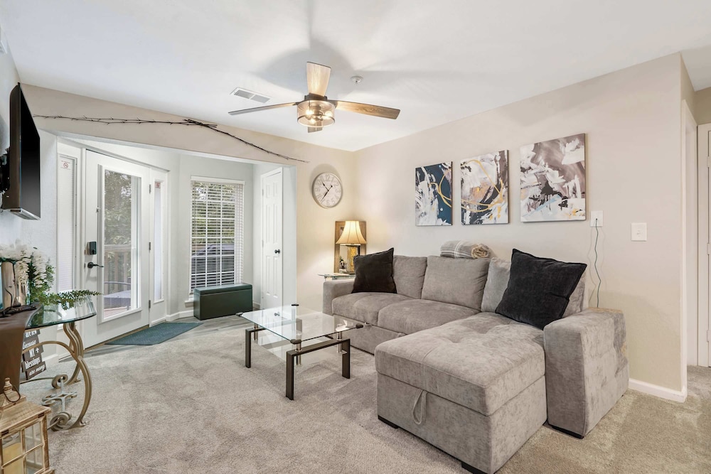 Condo, Multiple Beds, Balcony (Restful Retreat)
