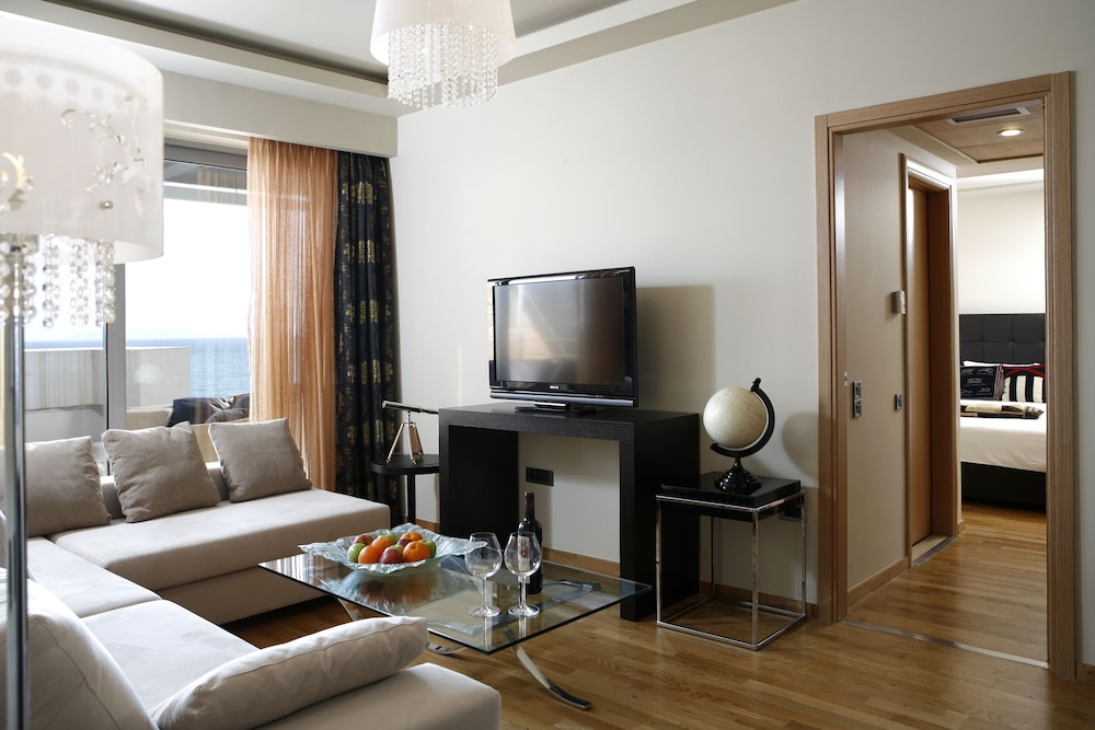 Grand Suite, Sea View - Photo 1