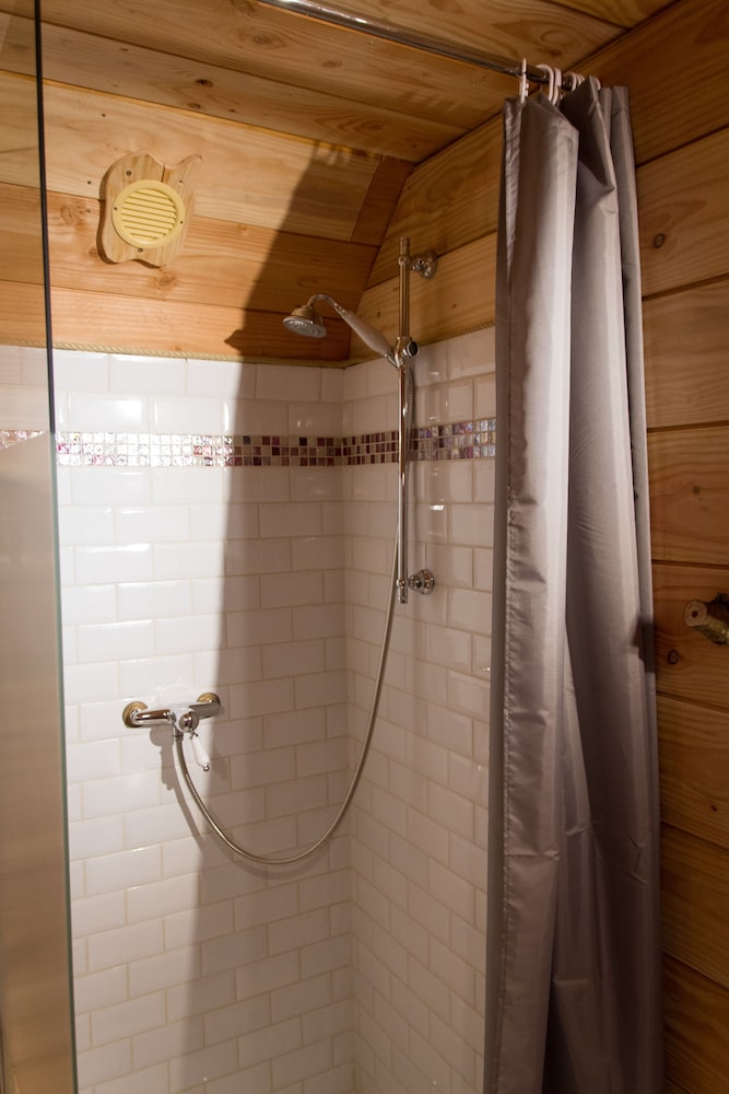 Cabin (Hut) photo 2