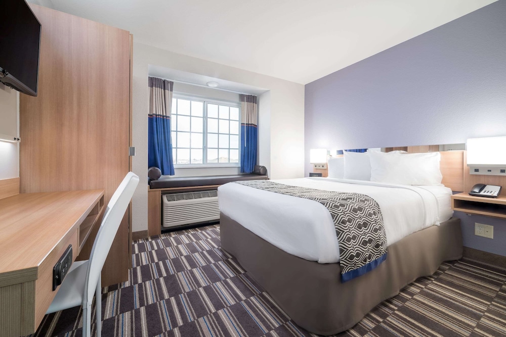 Room, 1 Queen Bed, Accessible, Non Smoking photo 1