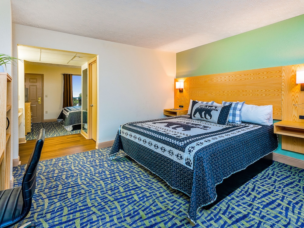 Deluxe Room, River View - Photo 2