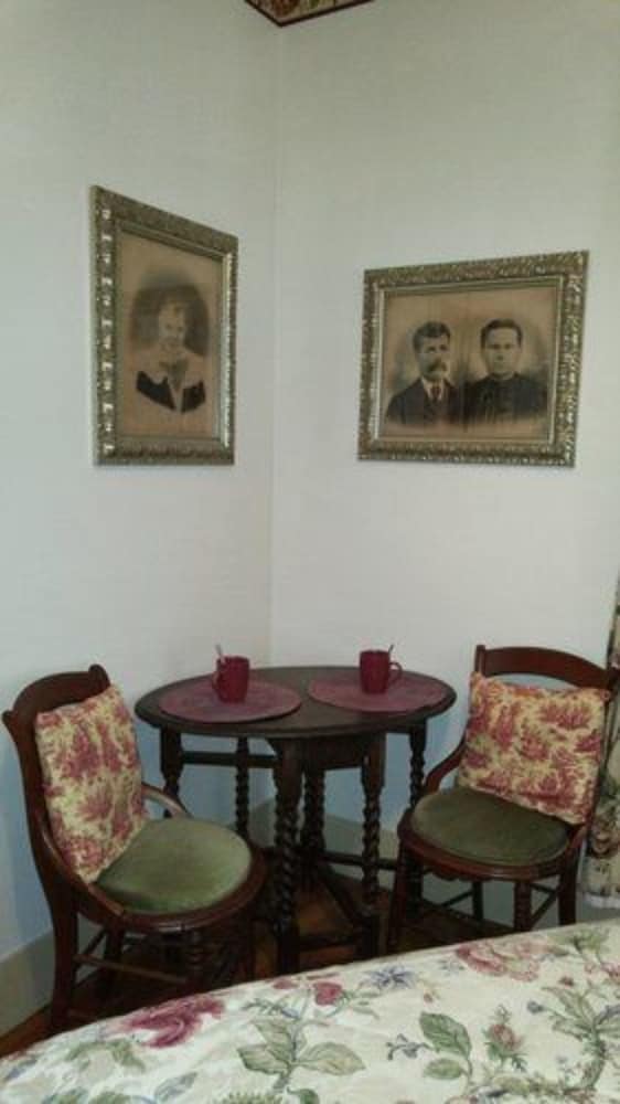 Spring Gate Suite photo 2