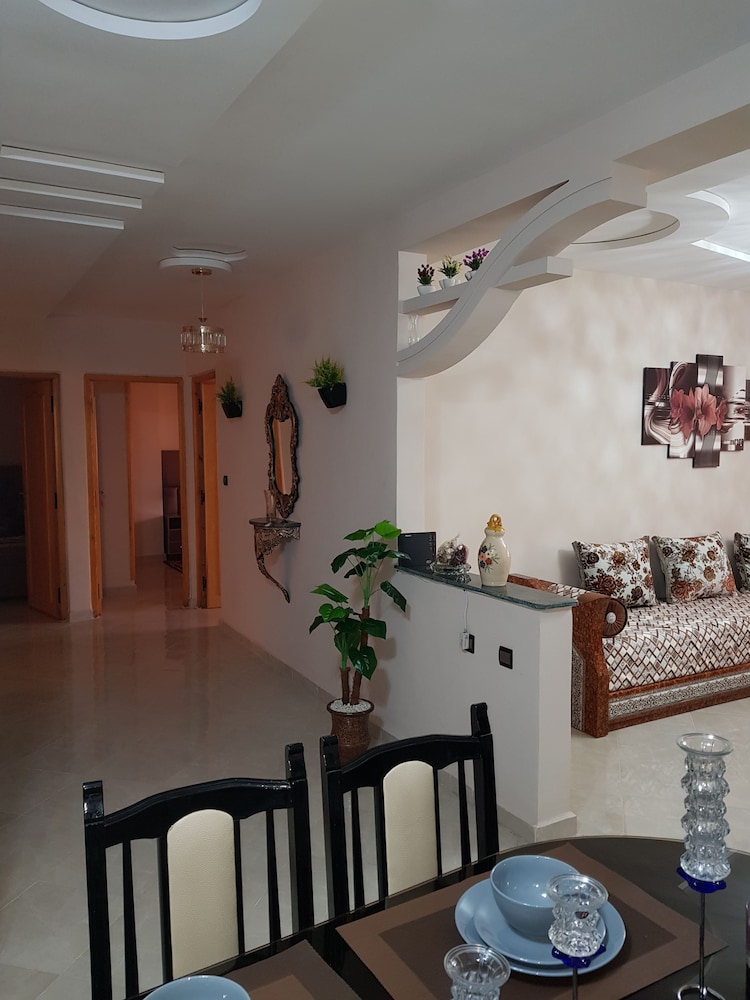 Apartment photo 2