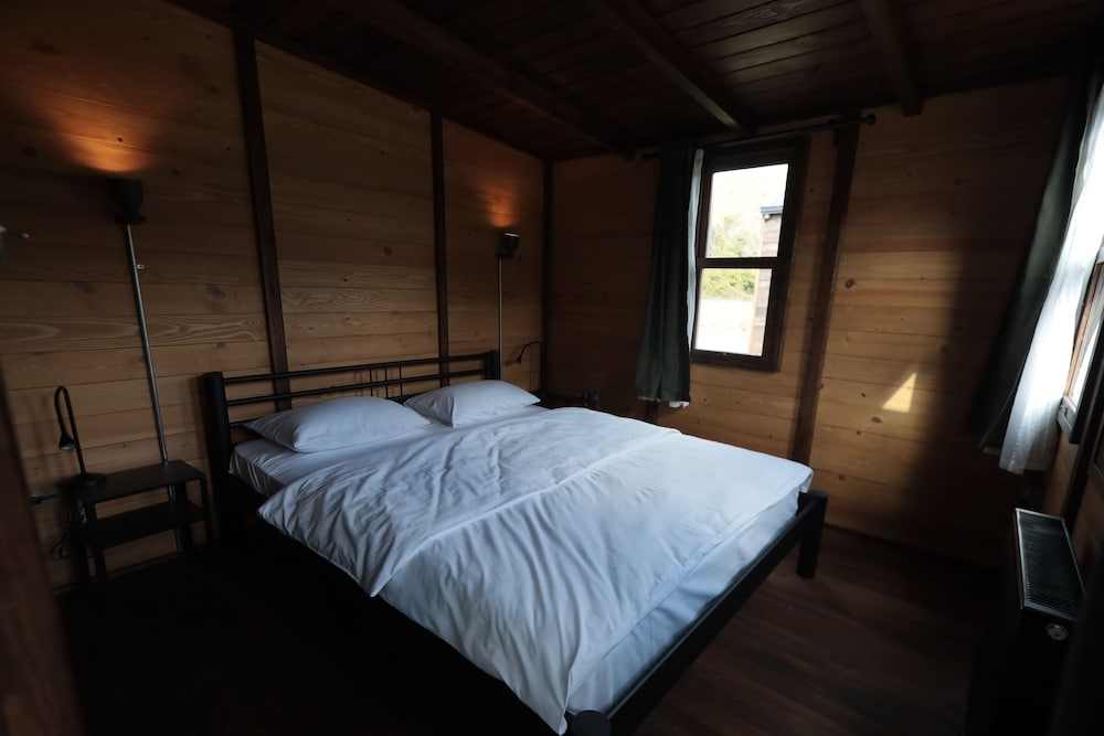 Comfort Bungalow, Non Smoking, Garden View photo 3
