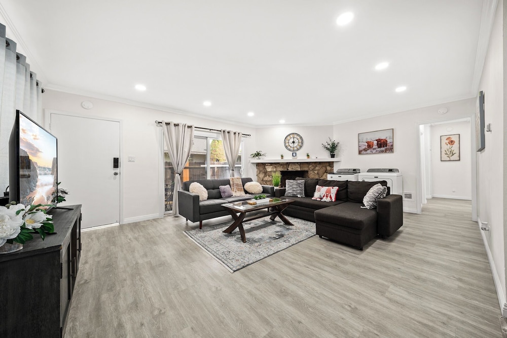 Condo photo 1