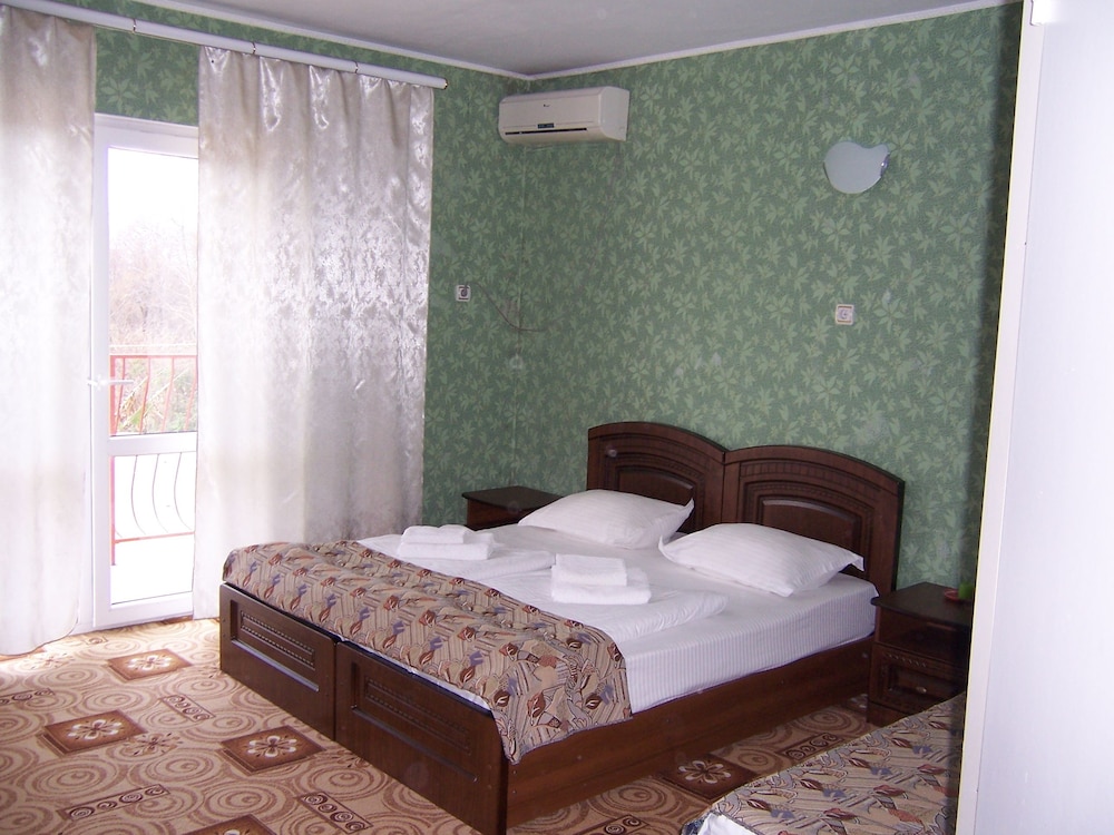 Standard Quadruple Room (Air conditioning) photo 1