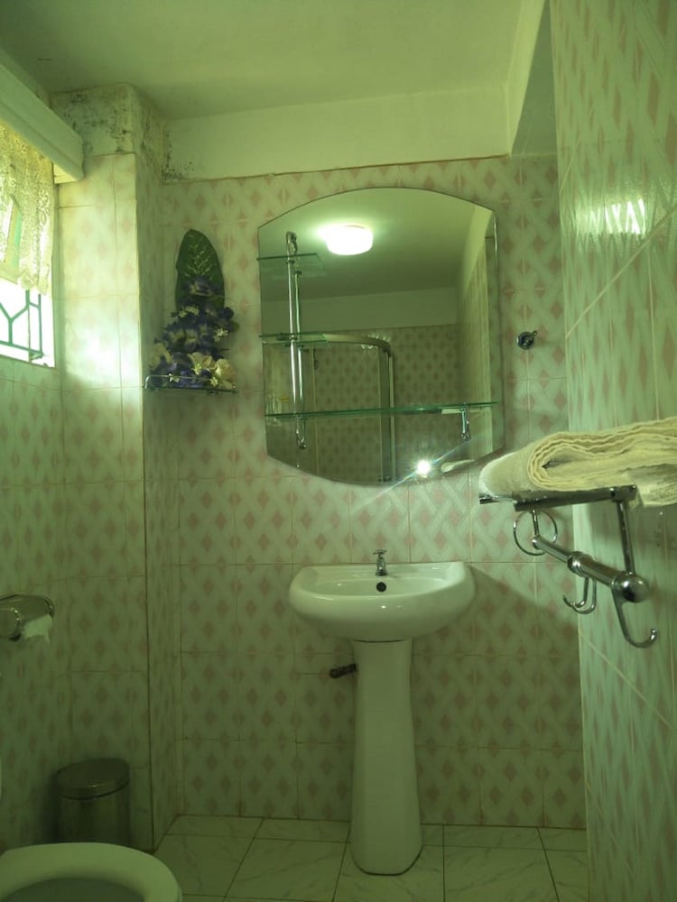 Deluxe Twin Room photo 3