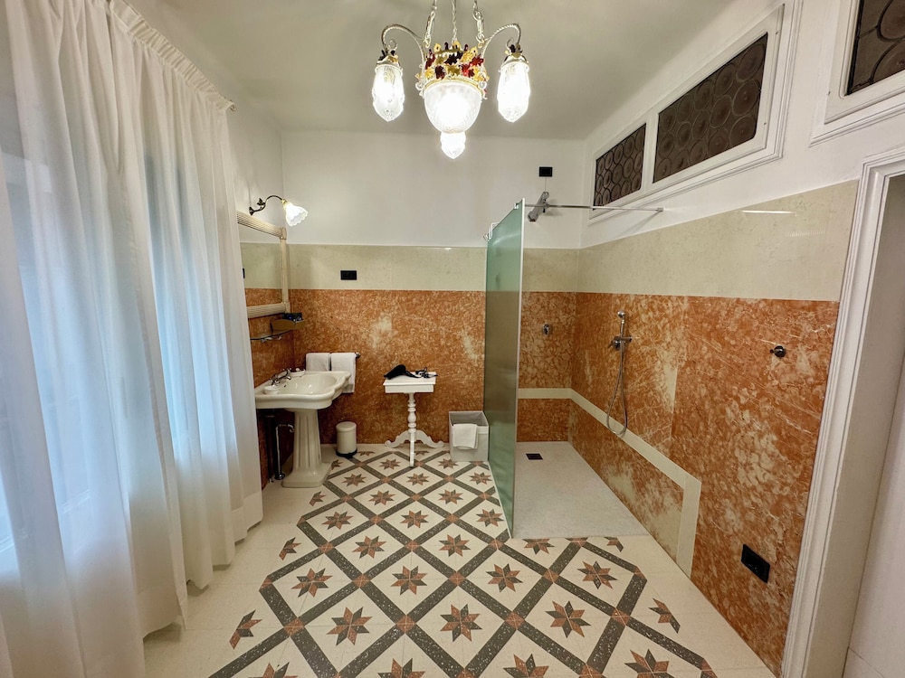 Deluxe Suite, Mountain View photo 2