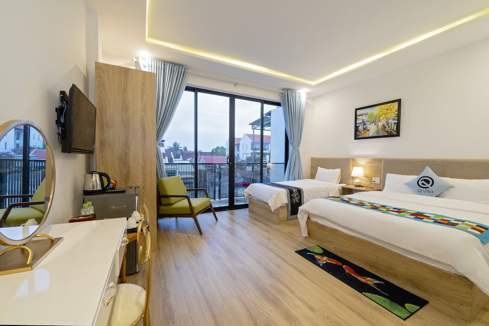 Deluxe Triple Room, Balcony - Photo 1