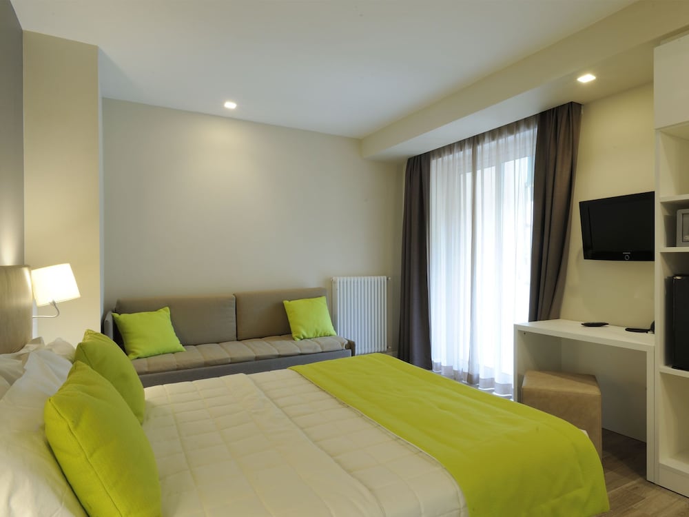 Superior Double or Twin Room - Photo 2
