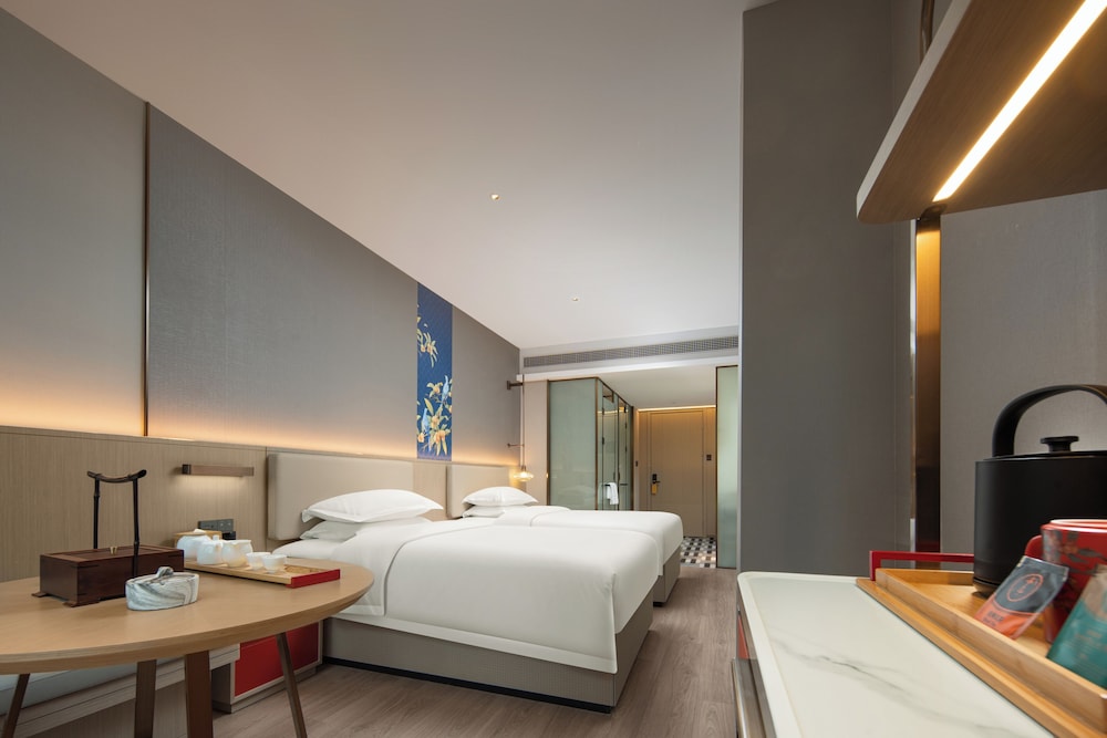 Signature Twin Room
