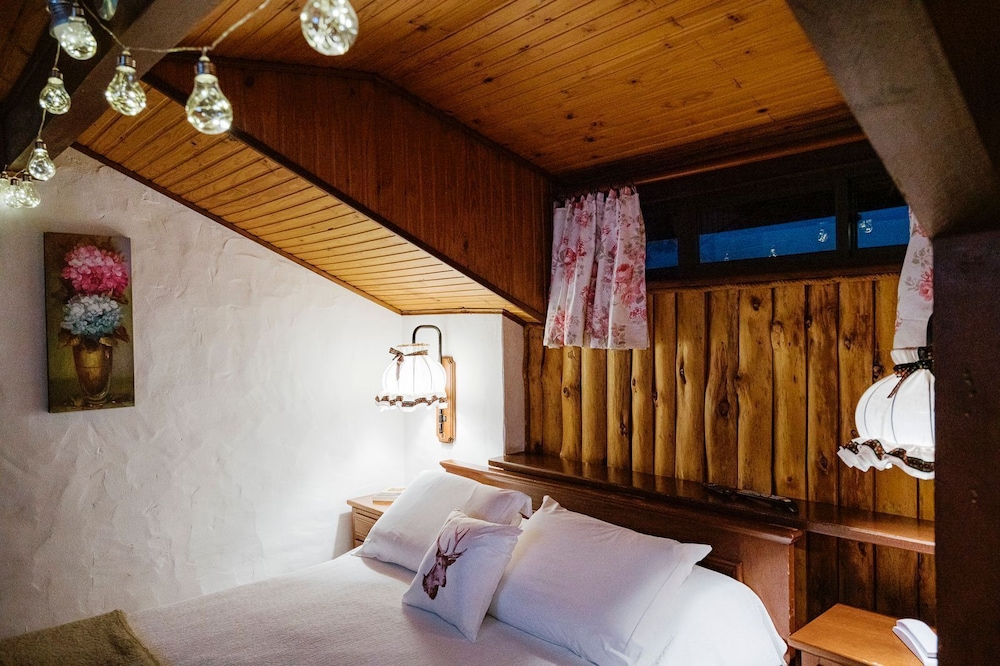 Standard Cabin photo 2