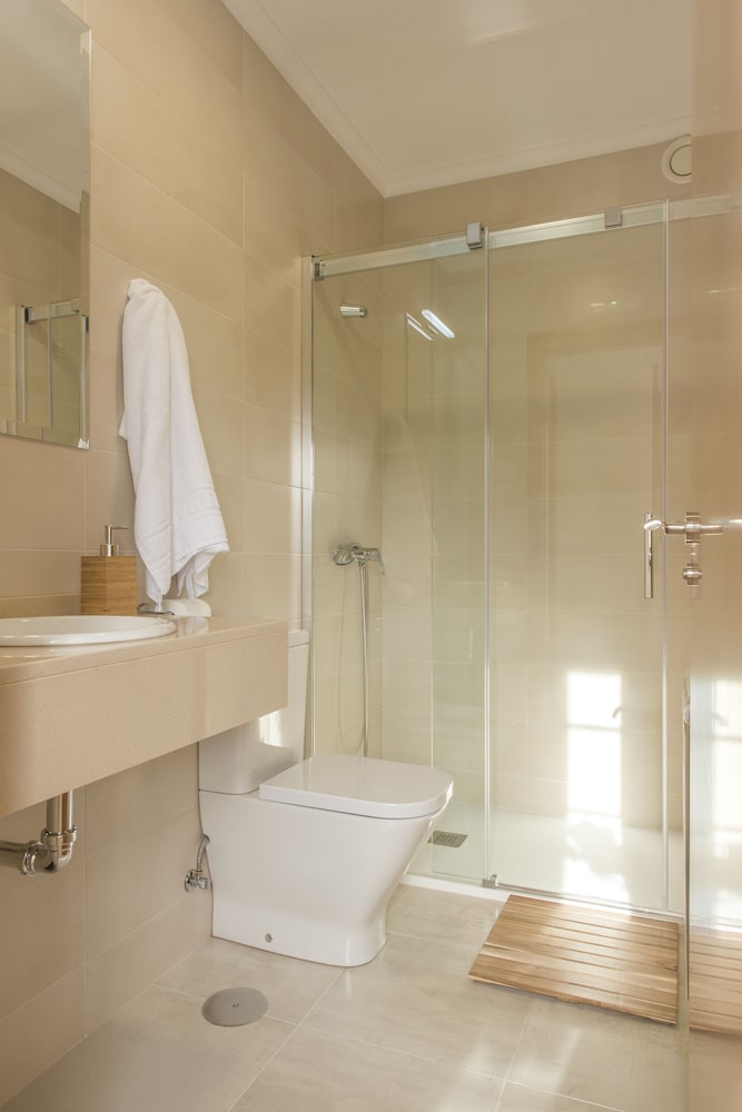 Twin Room, Private Bathroom photo 3