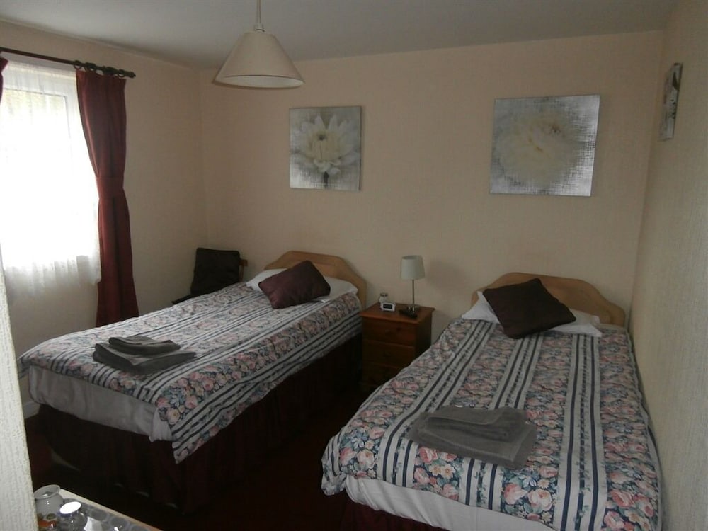 Twin Room, Ensuite photo 1
