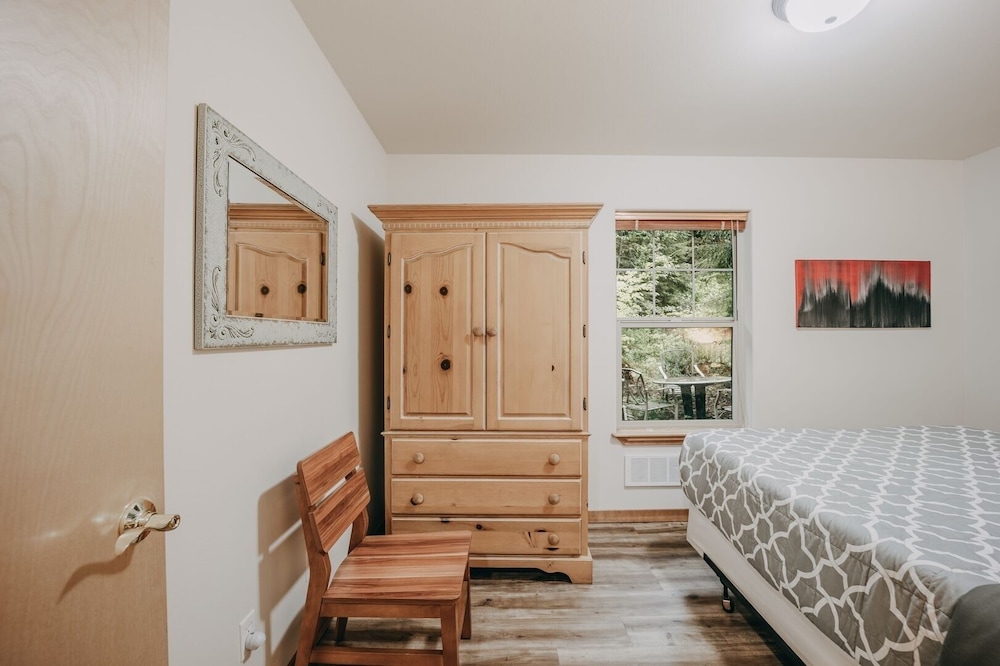 Cabin, 3 Bedrooms photo 2
