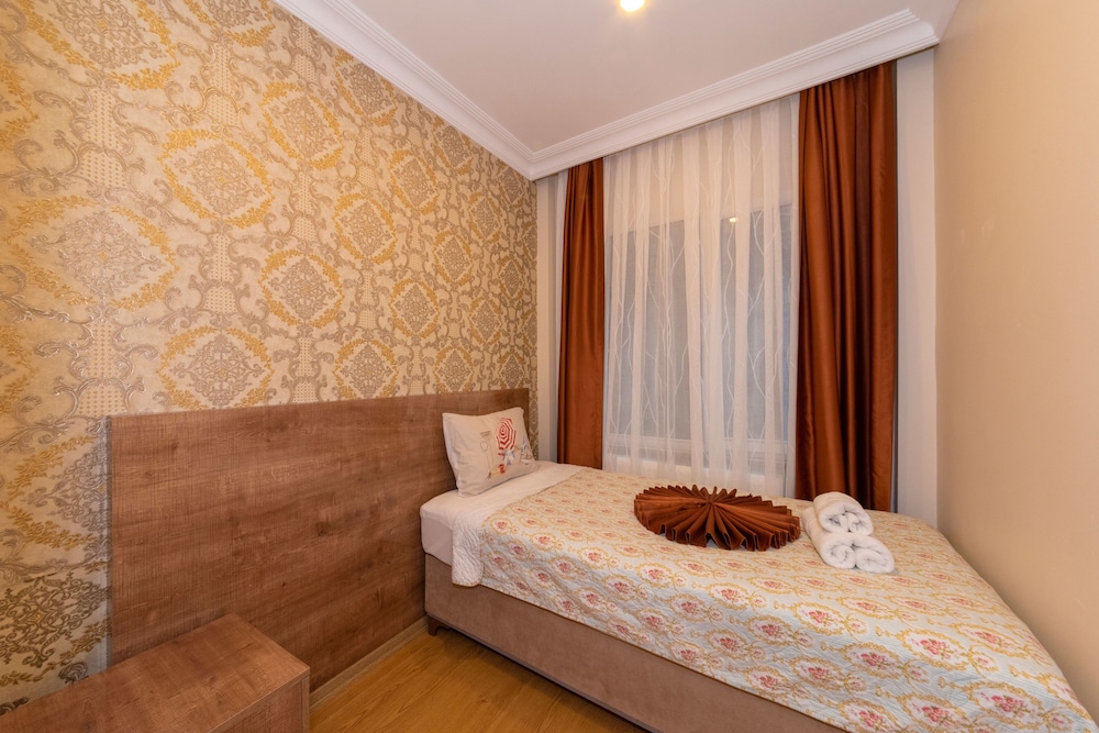 Family Apartment, 3 Bedrooms, Smoking, Kitchen photo 3