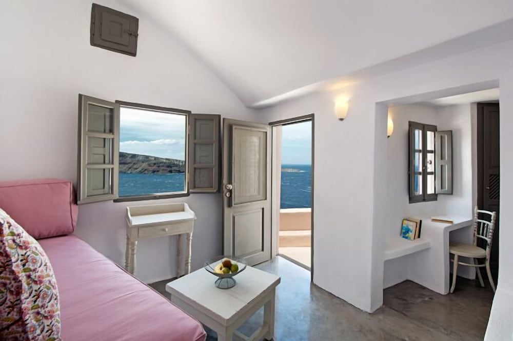 Deluxe Suite (Sunset View) - Photo 18