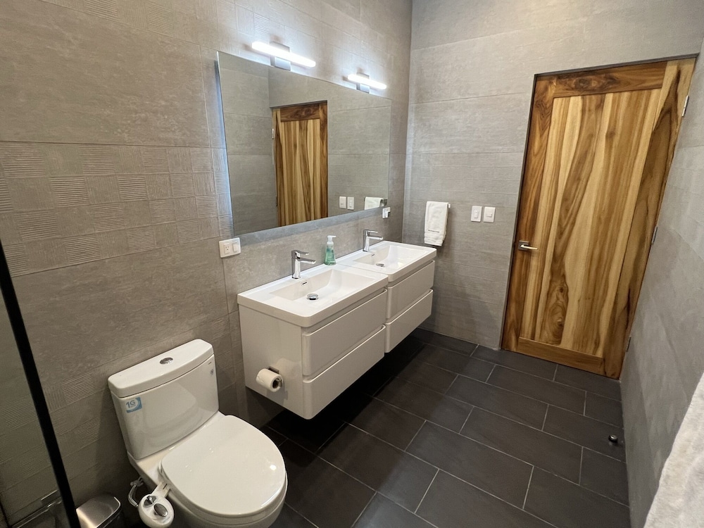 Villa 1: 3 bedrooms photo 3