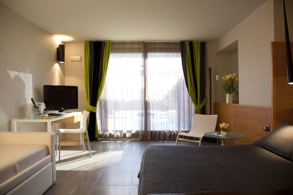 Junior Studio Suite photo 2