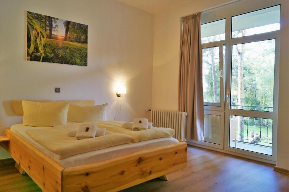 Comfort Double Room, Partial Lake View photo 3