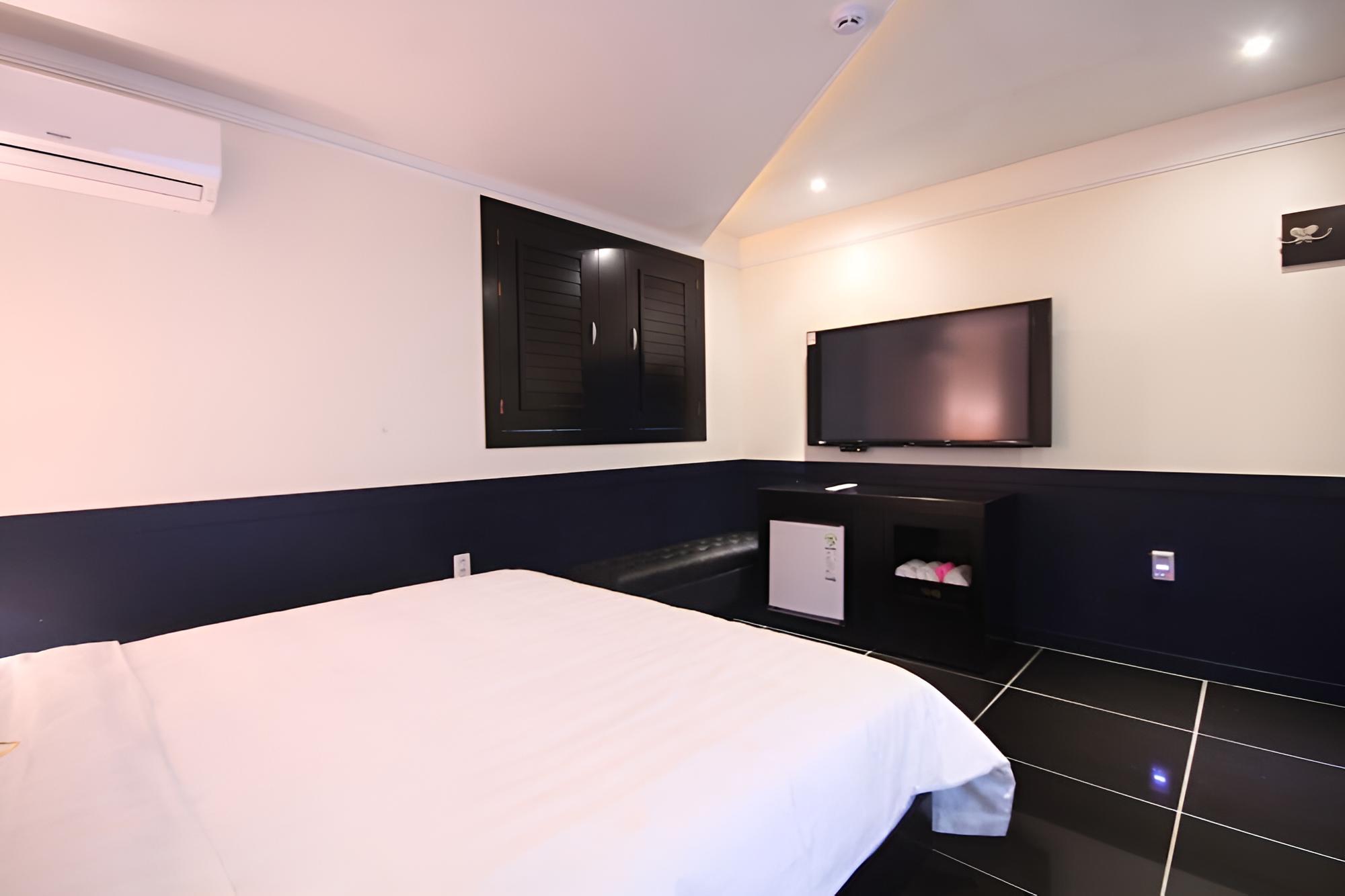 Room (Drive-in/microwave/bidet installation) - Photo 7