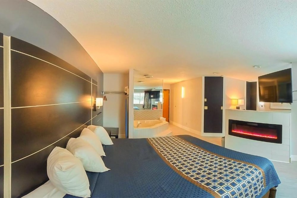 1 King Suite Jacuzzi, Smoking photo 1