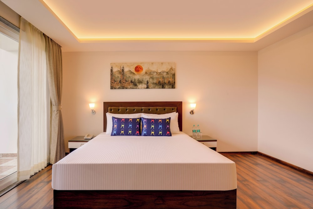 Superior Double Room with Balcony and Mountain view photo 1