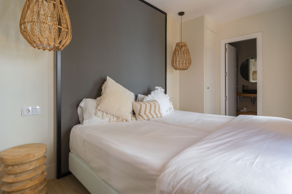 Apartment (Suite) - Photo 3