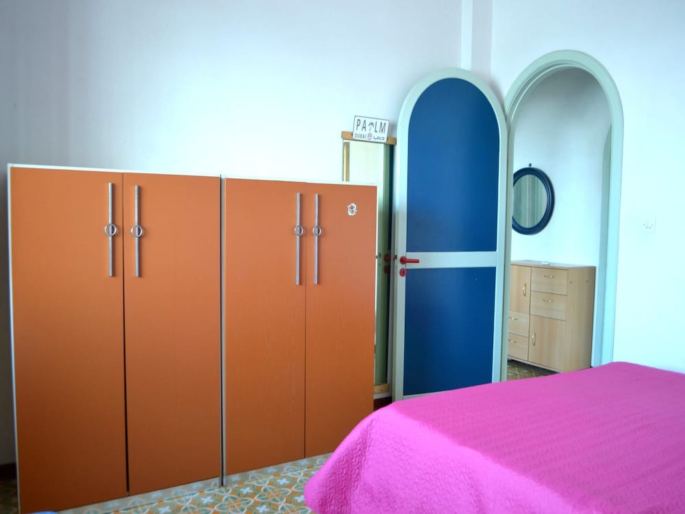 House, 2 Bedrooms, Smoking, Balcony