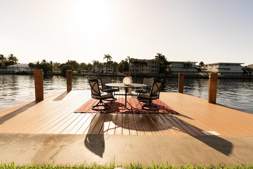 5 Bedroom Luxe Villa on Deep Water Intracoastal, 사진 36