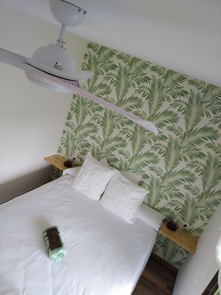 Apartment photo 2
