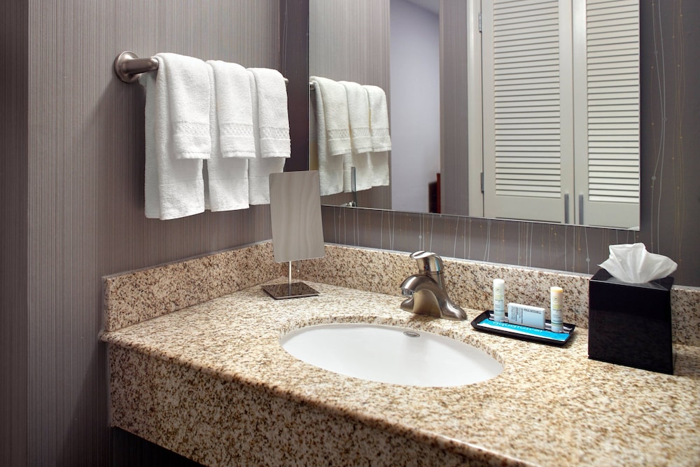Suite, Multiple Beds - Photo 3