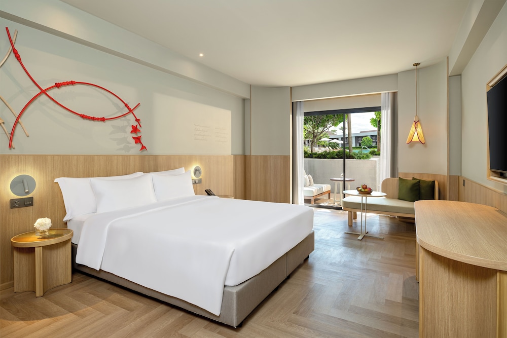 Superior Double Room, Pool Access (Balcony. Garden Wing)