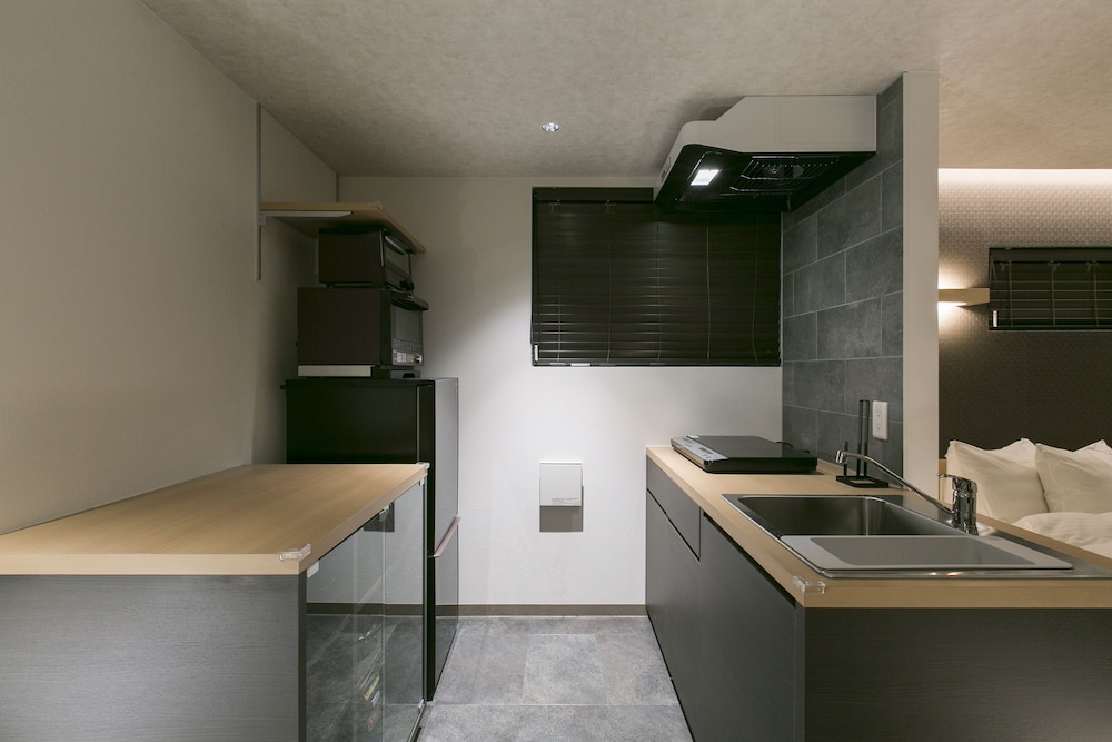 Modern Standard,Up to 2 Adaults, Non Smoking - Photo 2
