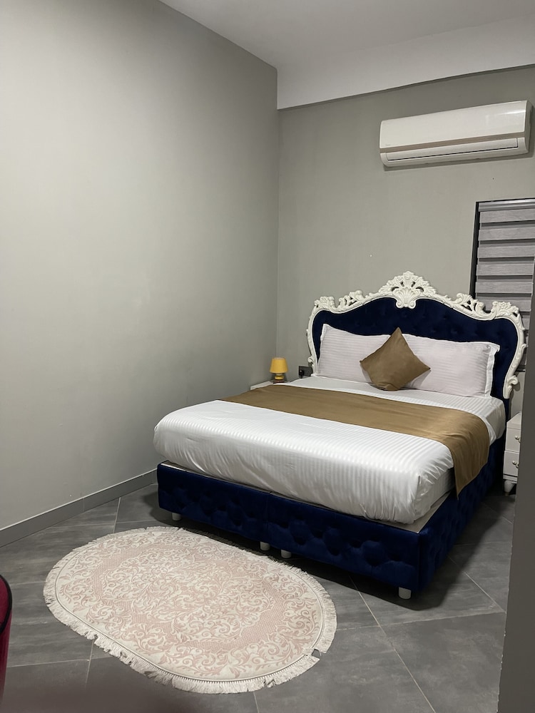 Basic Room