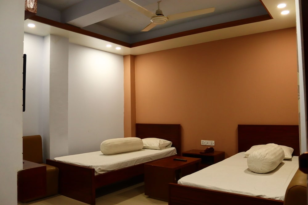 Deluxe Twin Room, City View photo 1