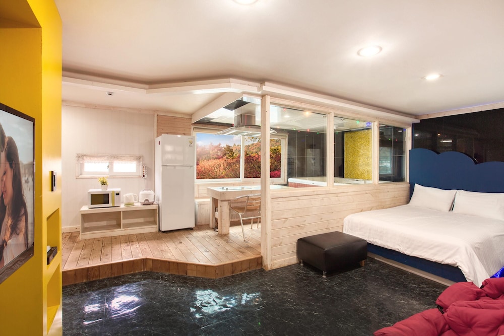 Basic Room, 1 Bedroom (Cheonsamiso)