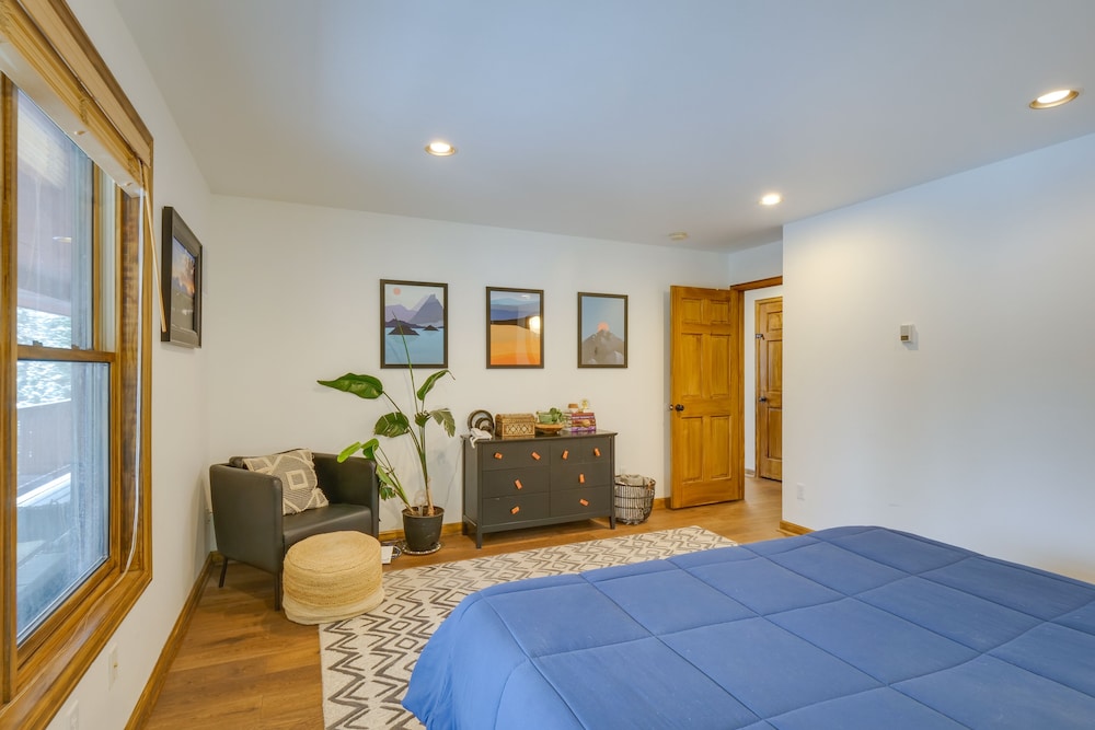 House (4 Bedrooms)