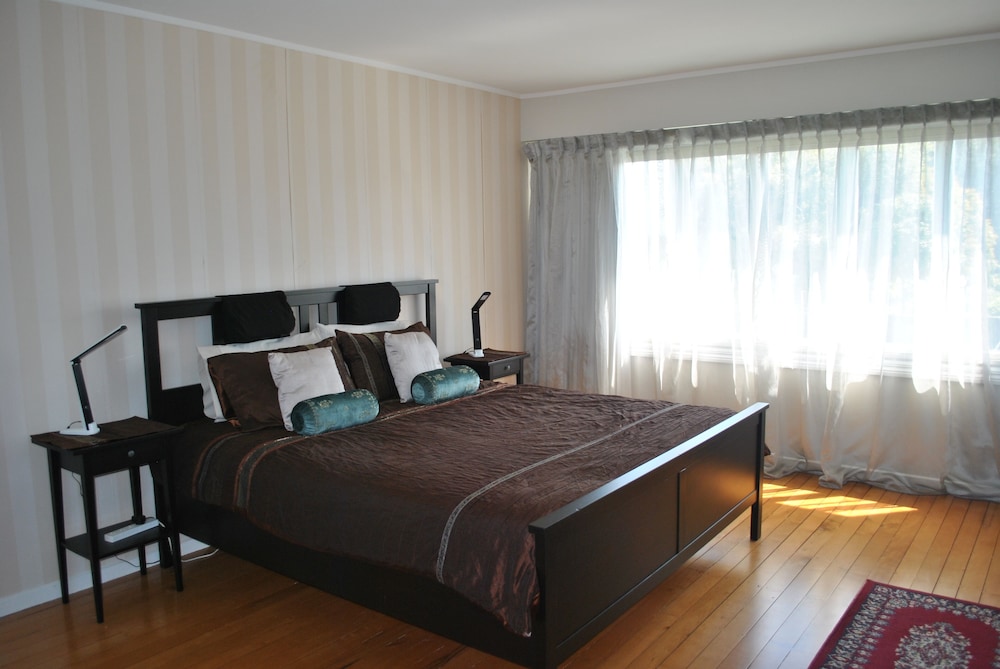 Suite, 3 Bedrooms (Guest Suite A)