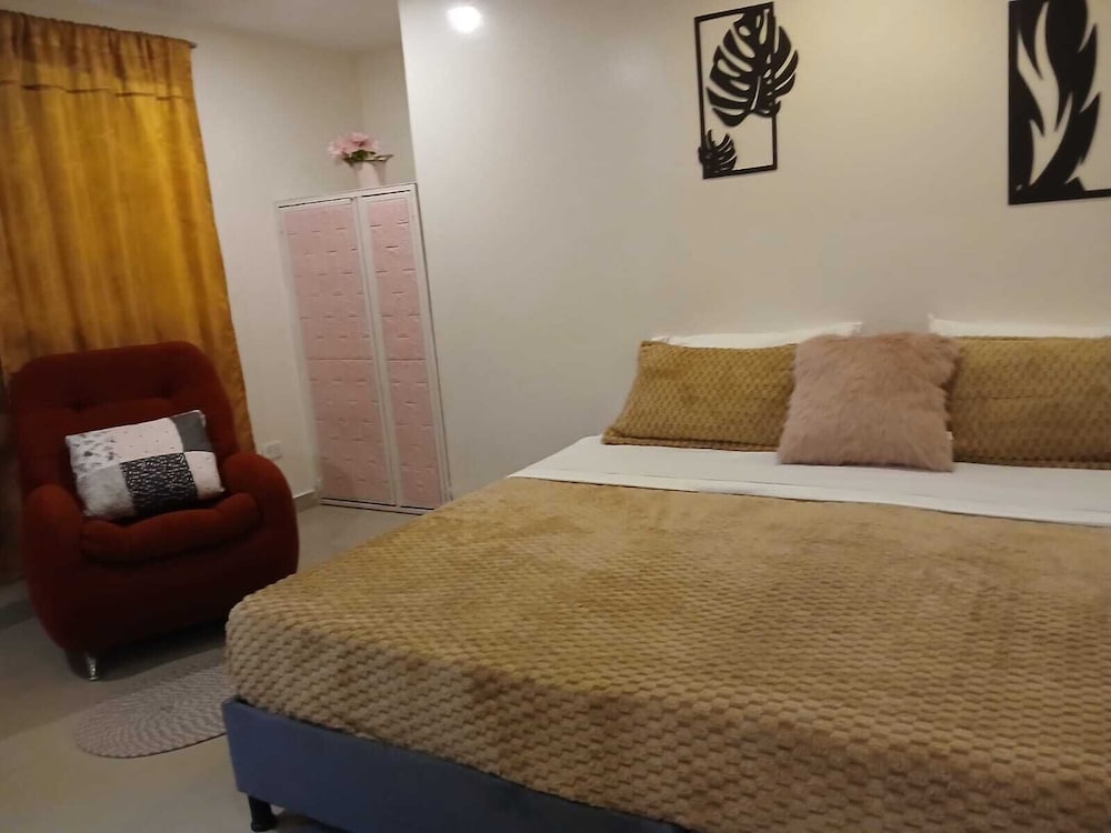 Deluxe Room, Balcony