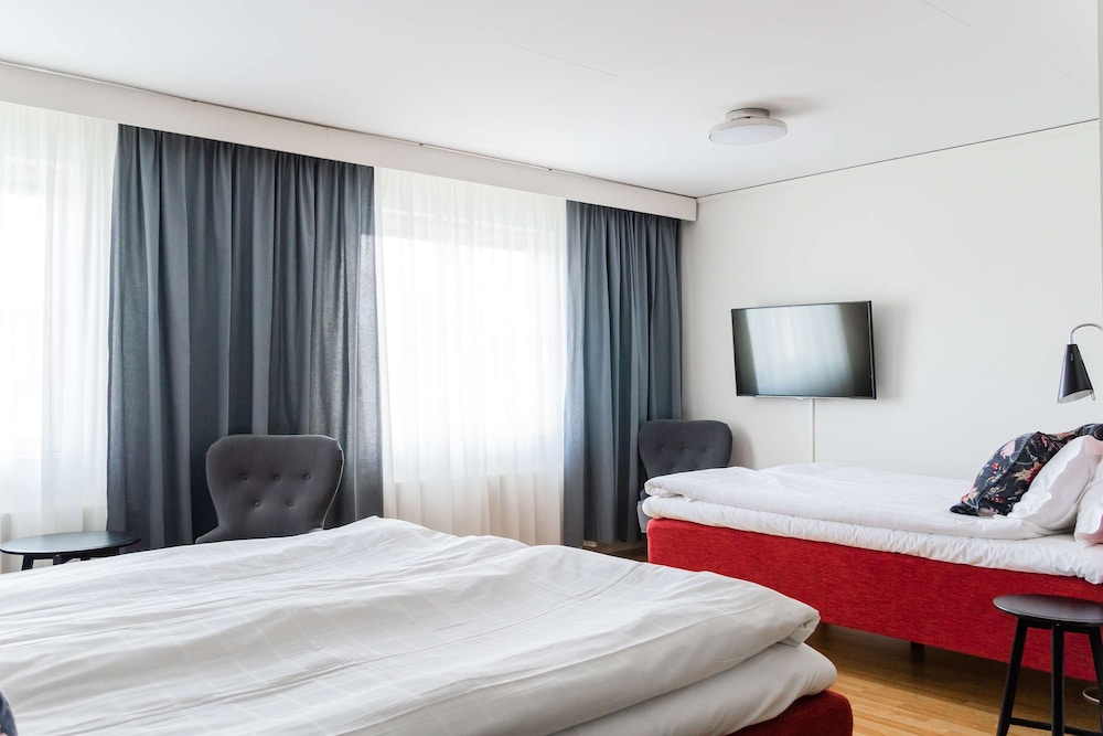 Family Room, Multiple Beds, Non Smoking