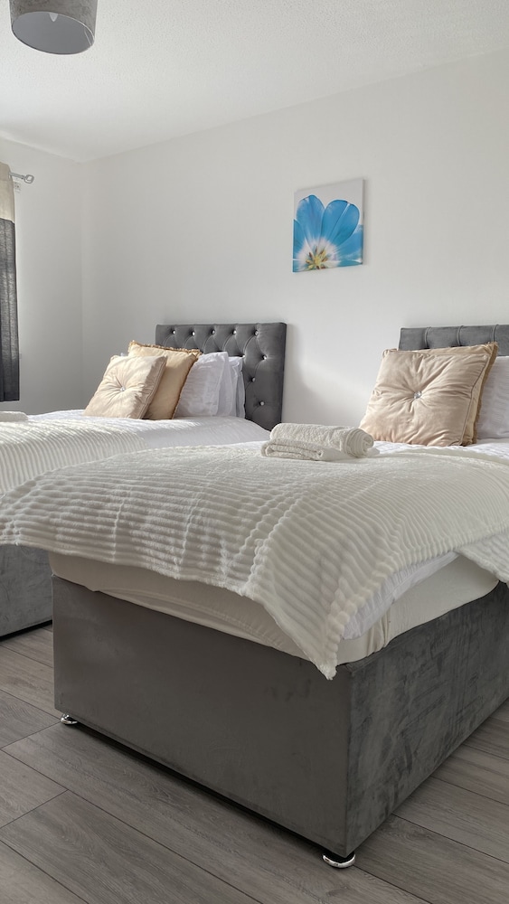 Bv Luxury Spacious 3 Bedroom House At Isaac Close, Photo 21