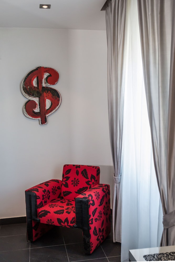 Deluxe Suite - Photo 4