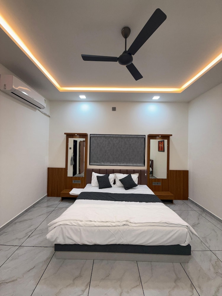 Comfort Double Room, City View photo 1