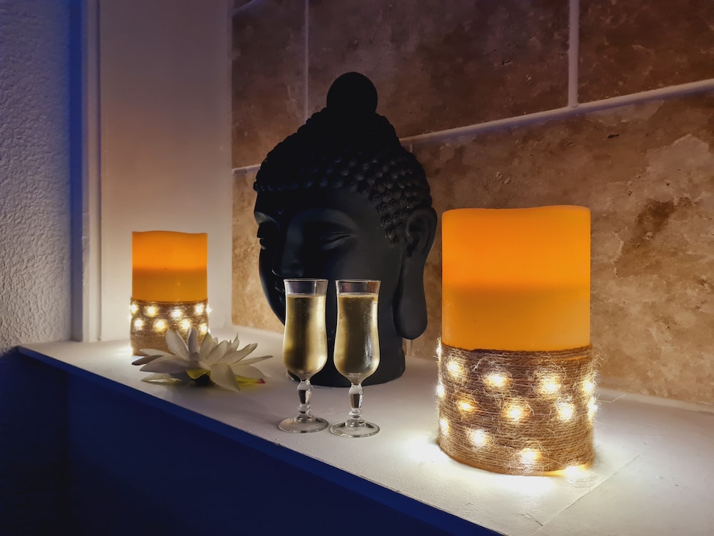 Romantic Suite, 1 King Bed, Sauna Romantic Suite, 1 King Bed, Sauna